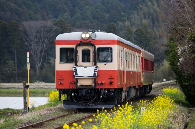 日本の電車が時間に正確な理由(ワケ)とは